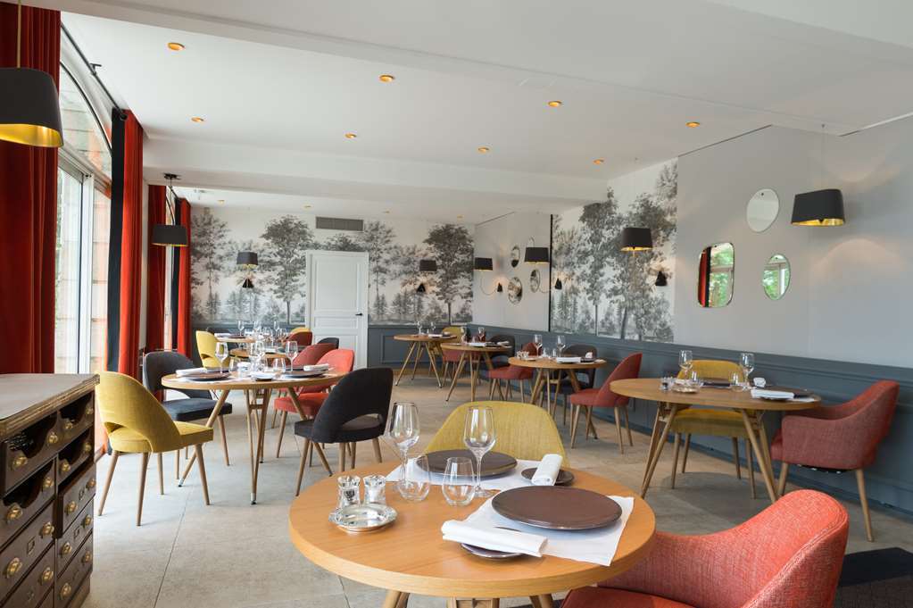 Domaine De La Tortiniere Hotel Veigne Restaurant photo